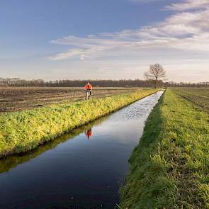 De mountainbike is voor de sportieve André Boom een ideaal vervoermiddel om in het veld snel op locatie te kunnen komen.