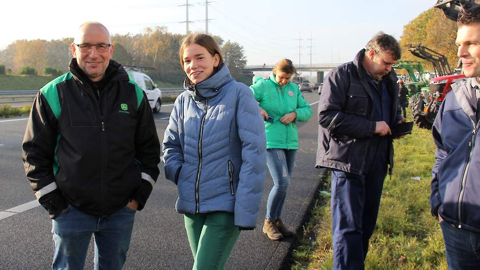 Merle Wolsink uit het Achterhoekse Halle doet met haar vader mee aan de actie.