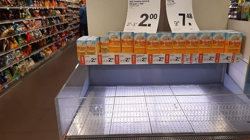 Onder meer het distributiecentrum in Oosterhout (GL) werd geblokkeerd. Ook het thuisbezorgen van boodschappen door Albert Heijn ging moeizaam de afgelopen dagen.