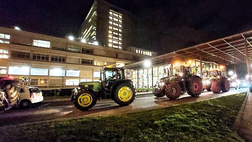 Van daaruit werd koers gezet naar diverse dorpen in het Heuvelland om vervolgens in Simpelveld de stoet te ontbinden.