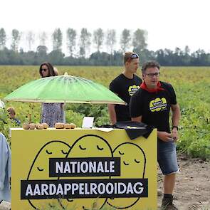 De Nationale Aardappelrooidag is een initiatief van de Nederlandse Aardappel Organisatie (NAO) en onderdeel van de Power to the Pieper campagne.
