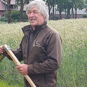 Cursusleider is Jan Kluskens van het Limburgs Landschap. Kluskens: „Met drie personen verzorgen wij jaarlijks circa 6-7 van deze eendaagse cursussen. Hieraan komen vervolgens ook zeismentoren uit voort. Die kunnen dit ambacht verder uitrollen.”